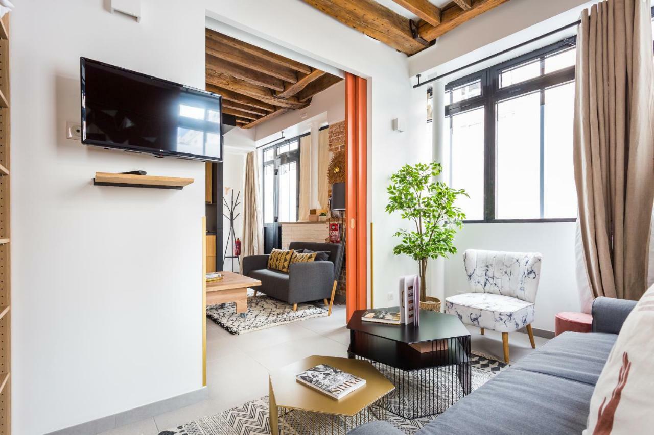 Apartment Cmg Voltaire// Pere Lachaise Paris